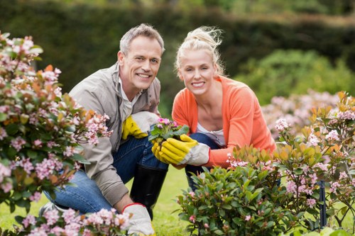 Customer booking and service confirmation for gardeners in Nags Head